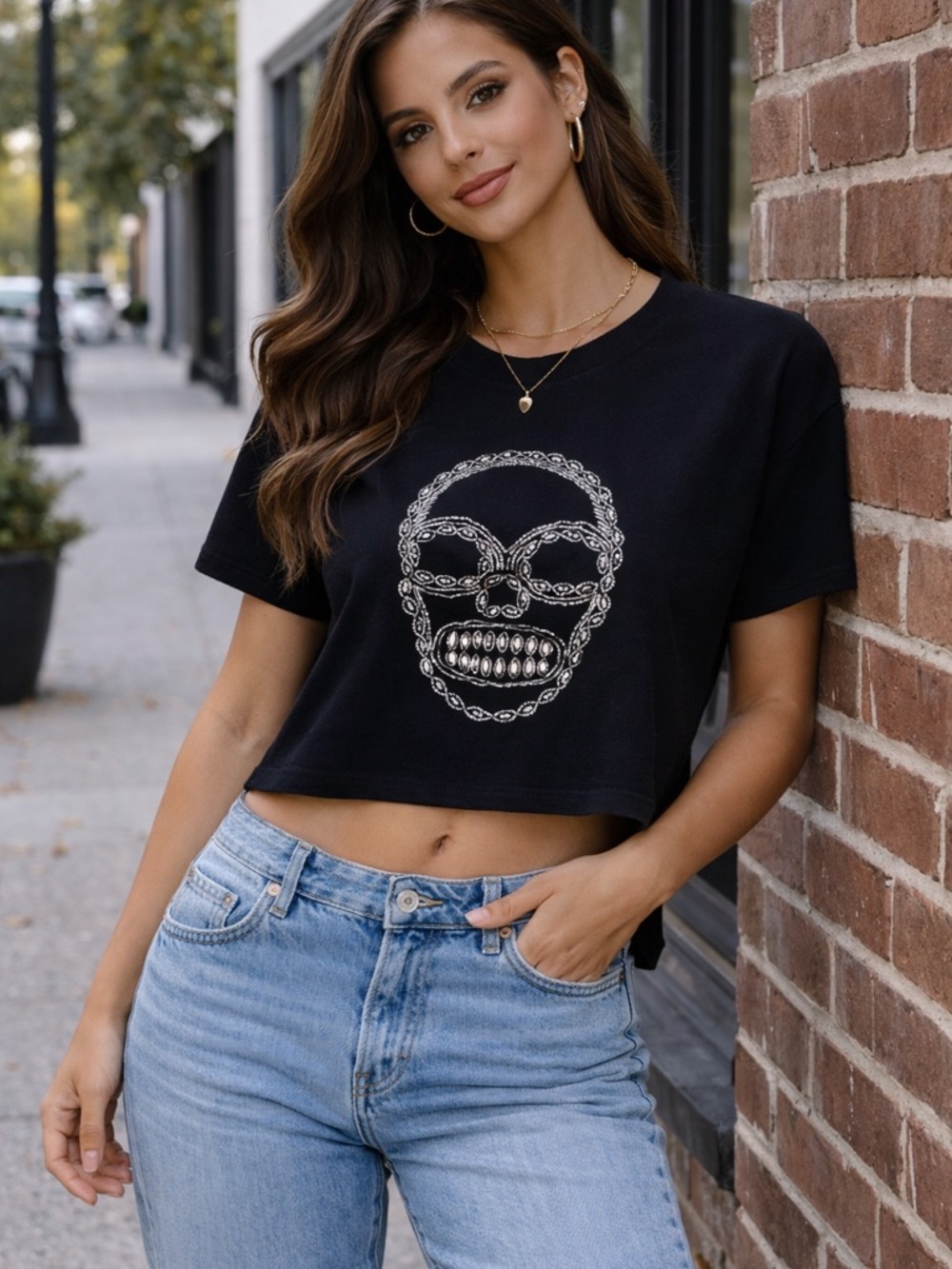 Black Skull Chain Graphic Crop Top - Women's Casual Tee
